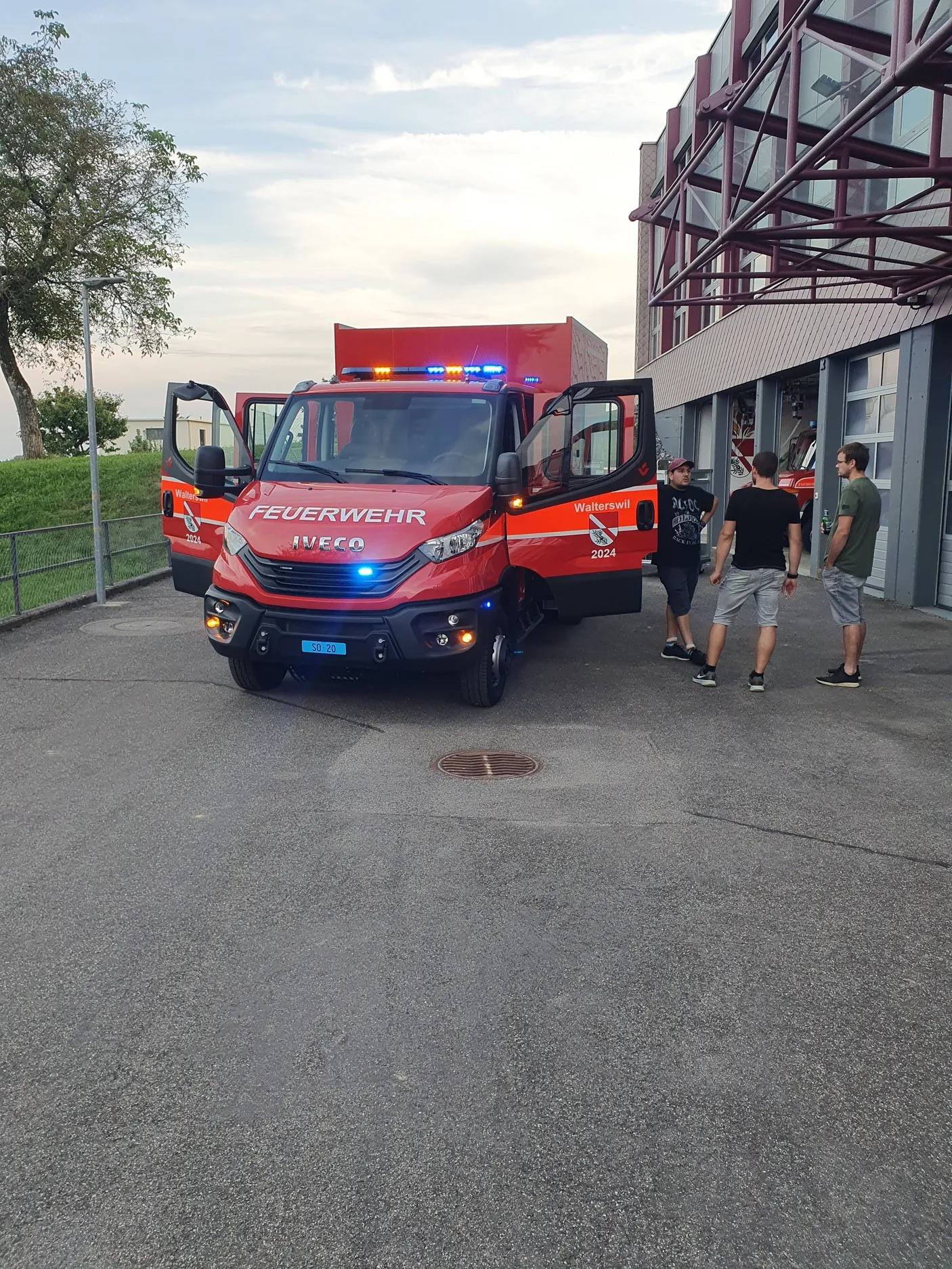 Neues Mehrzweckfahrzeug