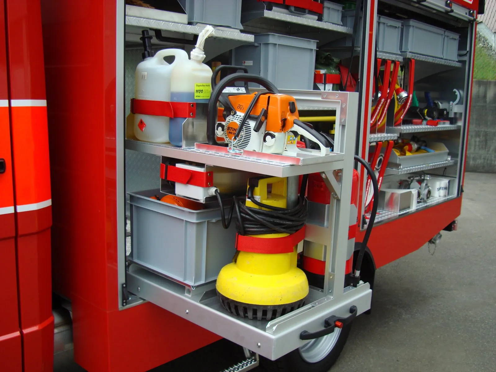 Kleintanklöschfahrzeug Walterswil - Pumpenbereich